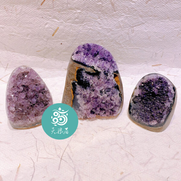 紫晶洞、紫晶鎮