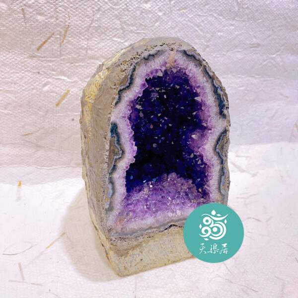 紫晶洞、紫晶鎮